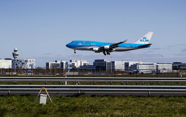 KLM: Από τις 6 Ιουνίου ξεκινούν οι πτήσεις Άμστερνταμ- Αθήνα