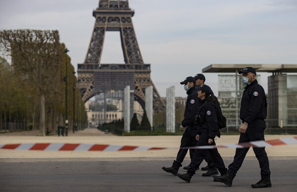 Γαλλία: 541 νεκροί σε μία ημέρα - Παρατείνεται η καραντίνα