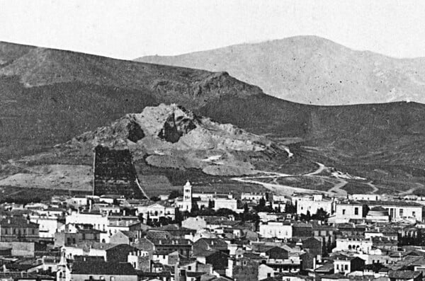 H ιστορία των Εξαρχείων από το 1840 ως σήμερα: μια καταποντισμένη μυθική πολιτεία― με σπάνιες φωτογραφίες