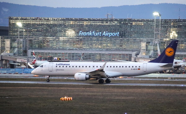 Η Lufthansa καθηλώνει 150 αεροσκάφη λόγω του κοροναϊού