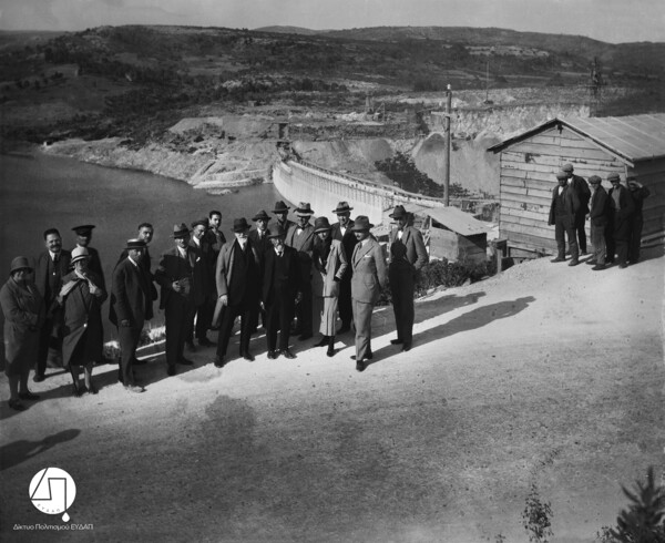 Μία έκθεση με μοναδικές αδημοσίευτες φωτογραφίες από την κατασκευή του Φράγματος του Μαραθώνα