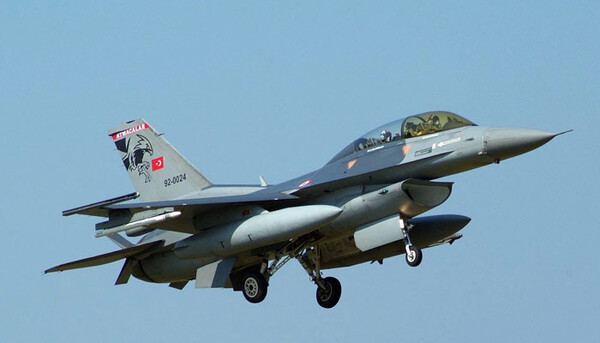 Νέες παραβιάσεις στο Αιγαίο: Τουρκικά F-16 πέταξαν πάνω από τους Λειψούς