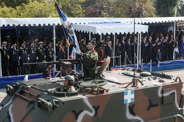 Φωτογραφίες από τη μεγάλη στρατιωτική παρέλαση της Θεσσαλονίκης