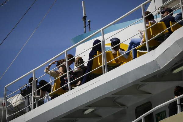 Διακοπές με γάντια, μάσκες και αντισηπτικό: Ποια καταλύματα θεωρούνται ασφαλή - Τι προβλέπεται για τα πλοία