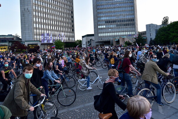 Σλοβενία: Διαδήλωση με ποδήλατα, κατά της κυβέρνησης