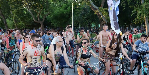 H Διεθνής Γυμνή Ποδηλατοδρομία επιστρέφει στη Θεσσαλονίκη - Πώς θα γίνει η φετινή διοργάνωση