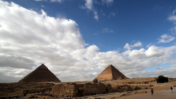 Μασκ: Εξωγήινοι έφτιαξαν τις Πυραμίδες- Η Αίγυπτος τον κάλεσε να τις επισκεφθεί για να δει την αλήθεια