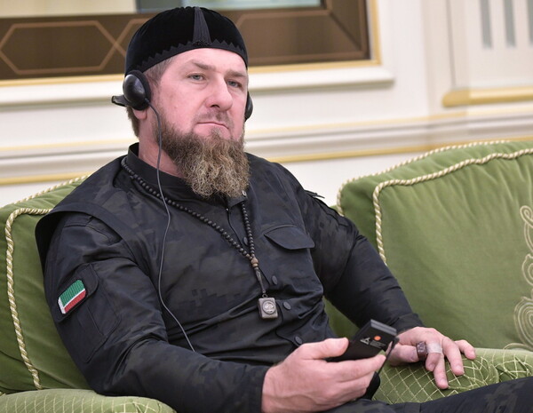 Κατηγορούν τον ηγέτη της Τσετσενίας για σχέδιο δολοφονίας δημοσιογράφου- Τι απαντά