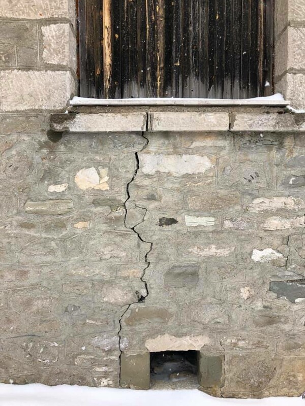 Σαμαρίνα: Ρωγμές σε εκκλησίες και κτίρια από τον σεισμό 