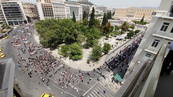 Πανεκπαιδευτικό συλλαλητήριο στο κέντρο της Αθήνας- «Να μην κατατεθεί το νομοσχέδιο»