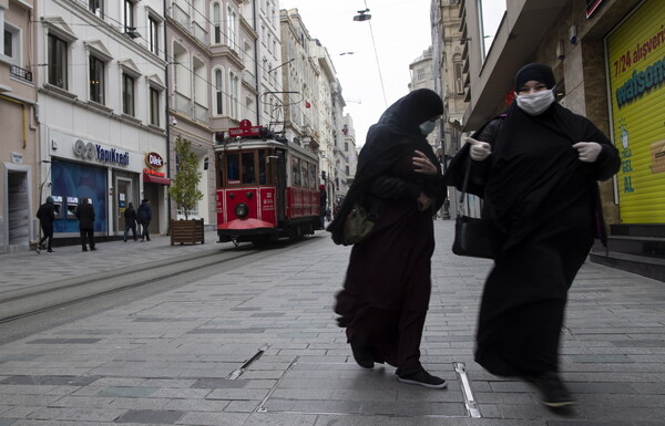 Στους 356 οι νεκροί του κορωνοϊού στην Τουρκία - 2.456 κρούσματα σε μία μέρα