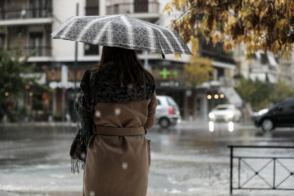 Κακοκαιρία- εξπρές την Τσικνοπέμπτη: Πτώση θερμοκρασίας, βροχές και καταιγίδες