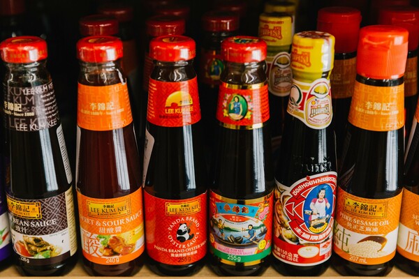 Το ασιατικό σούπερ μάρκετ στο Σύνταγμα έχει από furikake μέχρι φύλλα kaffir και mochi