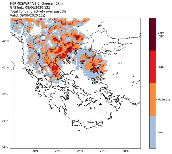 Meteo: Βροχές, καταιγίδες και πολλοί κεραυνοί τις επόμενες ώρες στα κεντρικά και βόρεια [χάρτες]