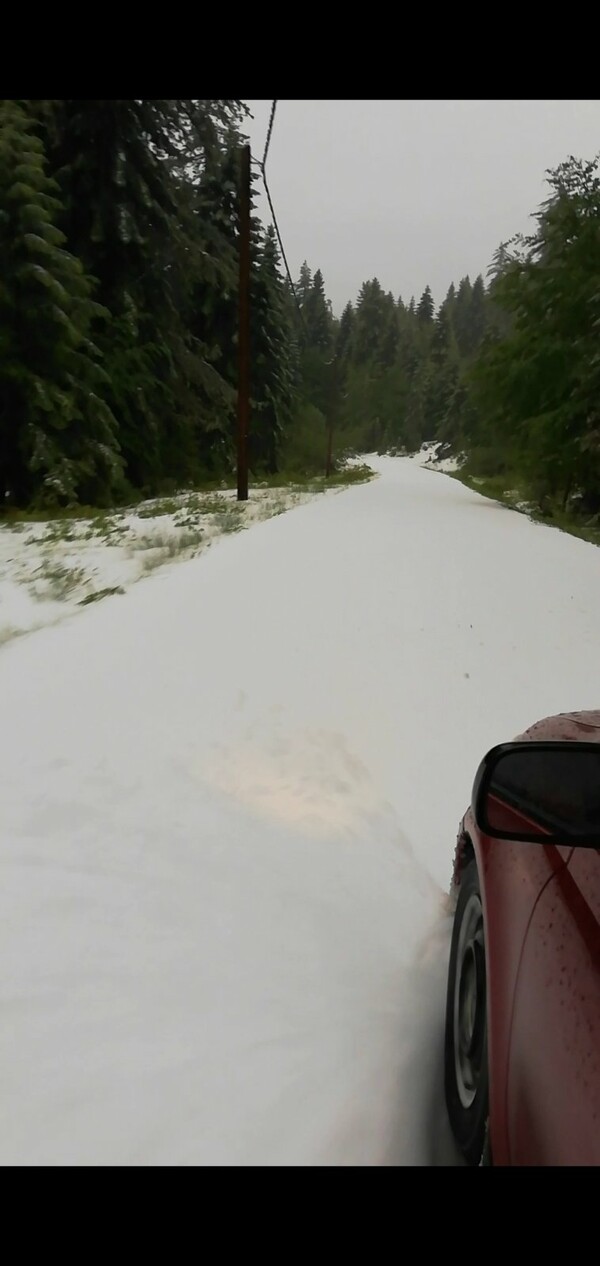 Ιωάννινα: Χιόνισε στα ορεινά - Προβλήματα στην κυκλοφορία