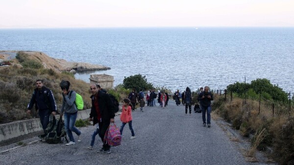 Χίος: Αντίθετο το δημοτικό συμβούλιο σε νέα κλειστή δομή - Απέρριψε και την πρόταση Μηταράκη