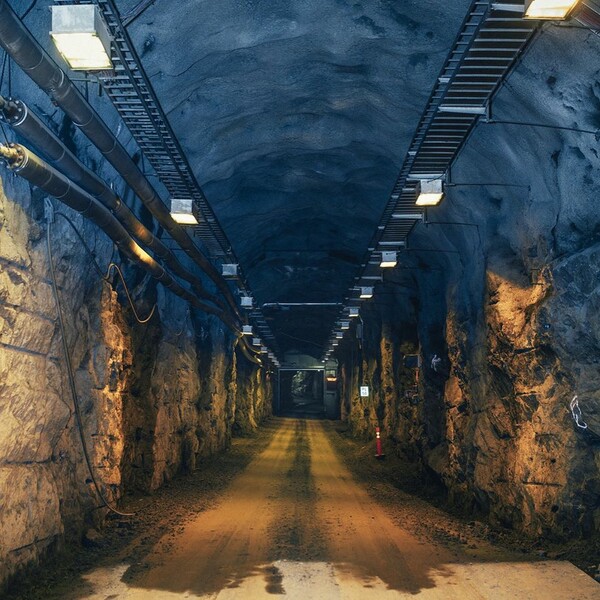 Κατάβαση στα έγκατα του γιγάντιου τάφου, όπου η Φινλανδία θάβει τα πυρηνικά της απόβλητα