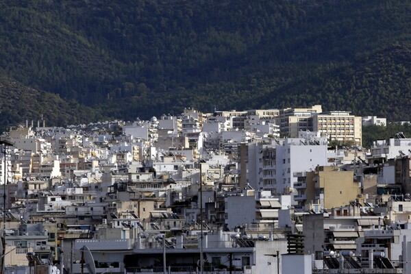 Υποχρεωτική μείωση ενοικίων: Εξετάζεται η επαναφορά του μέτρου και για τις «πορτοκαλί» περιοχές