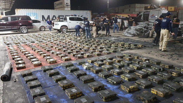Παραγουάη: Βρήκαν 2,3 τόνους κοκαΐνης σε κοντέινερ με κάρβουνο- Φορτίο αξίας 500 εκατ. δολαρίων