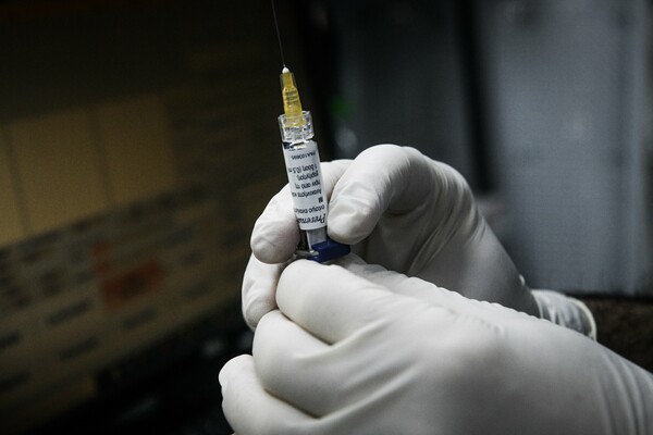 Kορωνοϊός: Αυτό είναι το έντυπο που θα υπογράφουμε για τον εμβολιασμό