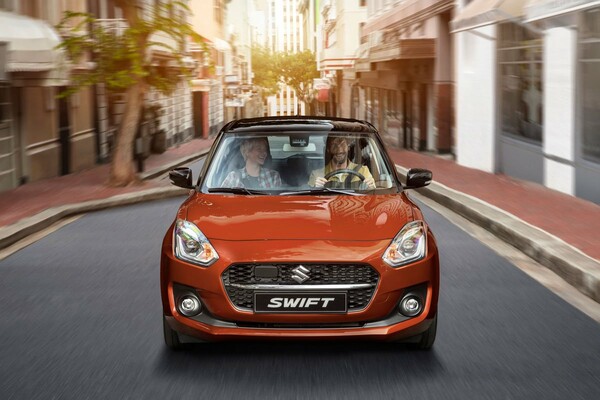 H Suzuki παρουσιάζει το νέο SWIFT Hybrid facelift