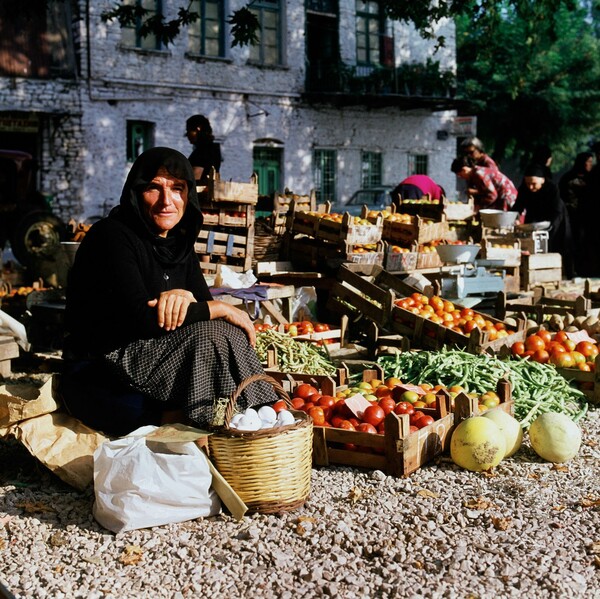 Στην υπαίθρια αγορά των Ιωαννίνων τον Αύγουστο του 1973
