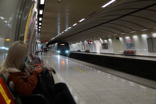 Πολυτεχνείο: Με εντολή της ΕΛ.ΑΣ. κλειστοί σταθμοί του Μετρό από τις 12:00
