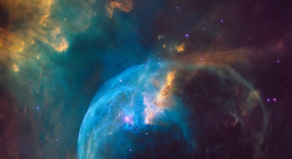 H NASA τιμά τα 30 χρόνια «ζωής» του Hubble - Οι μοναδικές εικόνες που έχει απαθανατίσει