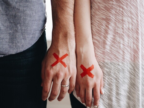 Έρευνα: Το διαζύγιο έχει άμεσες αρνητικές επιπτώσεις στη σωματική και ψυχική υγεία