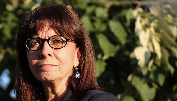 Η Πρόεδρος της Δημοκρατίας Κ. Σακελλαροπούλου γράφει στη LiFO για την Ruth Bader Ginsburg