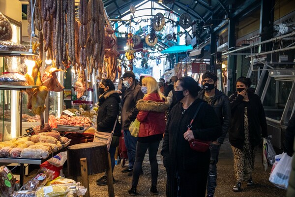 7 Θεσσαλονικείς μιλούν για τη διαφορετική Πρωτοχρονιά μιας οχυρωμένης πόλης