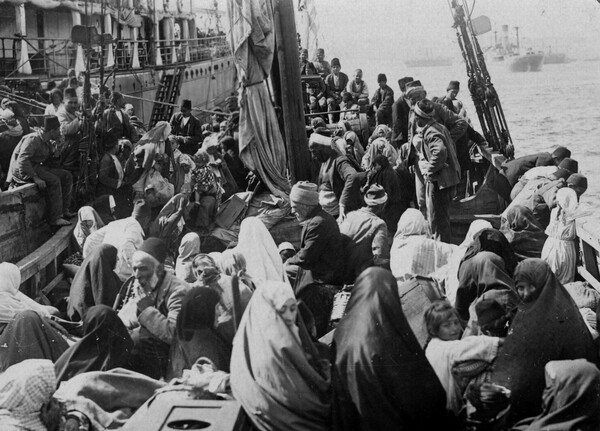 Ερυθρός Σταυρός: Μια ψηφιακή έκθεση γιορτάζει έναν αιώνα παρουσίας του στην Ελλάδα
