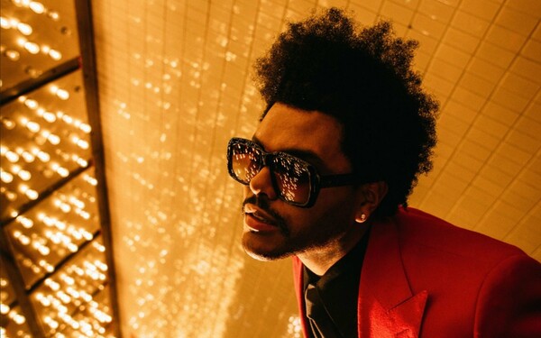Γιατί τα Grammy σνόμπαραν φέτος τόσο επιδεικτικά τον Weeknd;