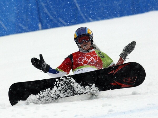 Champion snowboarder Julie Pomagalski dies in avalanche