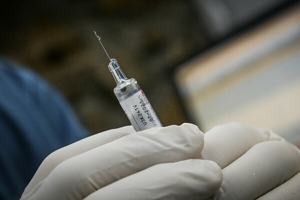 Ιταλία: Υποχρεωτικός ο εμβολιασμός γιατρών, νοσοκόμων και φαρμακοποιών