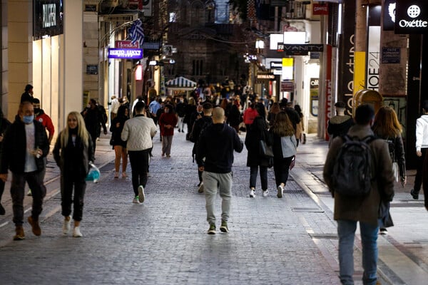 Lockdown: Τα μέτρα για λιανεμπόριο και μετακινήσεις- Τι αλλάζει