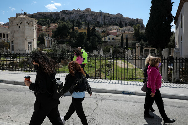 Κορωνοϊός: κρούσματα και νεκροί σε 24 ώρες - Στους οι διασωληνωμένοι