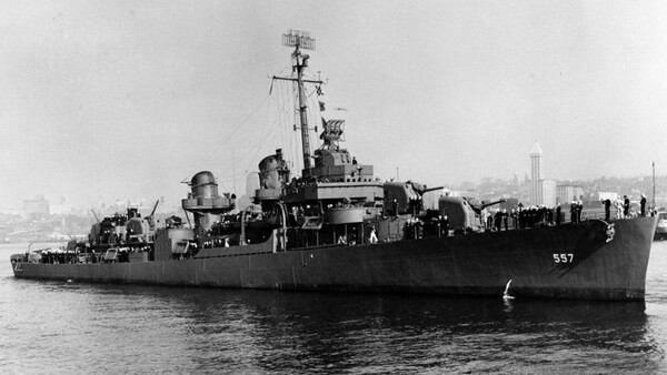 USS Johnston: Sub dives to deepest-known shipwreck