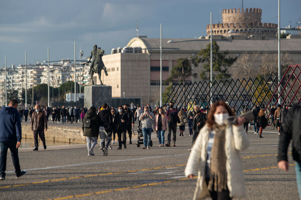 Θεσσαλονίκη: Μεγάλη αύξηση της διασποράς του κορωνοϊού - Υψηλά ποσοστά της βρετανικής μετάλλαξης 