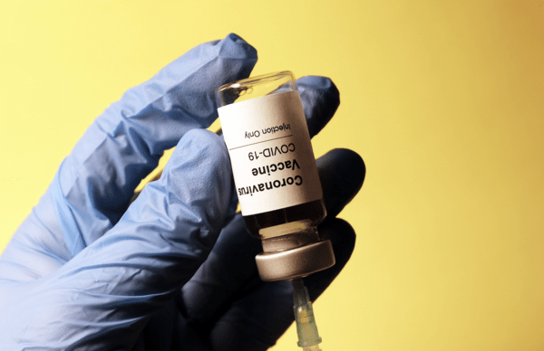 Θεμιστοκλέους: Συντριπτική η προστασία που δίνει το εμβόλιο- Τι δείχνουν τα στοιχεία