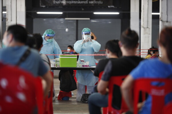 Το Πουκέτ ξεκινά εμβολιασμούς πριν την υπόλοιπη Ταϊλάνδη για να προσφέρει Covid free διακοπές