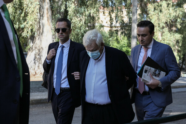 Folli Follie: Παραπομπή για κακουργήματα ζητά η εισαγγελέας για την οικογένεια Κουτσολιούτσου- Και άλλους 18
