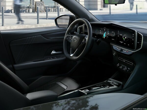 Opel Mokka inside