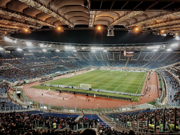 Euro 2020: Η Ιταλία ενέκρινε την παρουσία φιλάθλων στα γήπεδα 