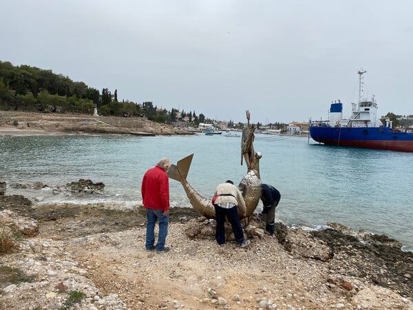 Το εικαστικό πάρκο των ζώων της Ναταλίας Μελά παραδόθηκε συντηρημένο στον Περίπατο των Σπετσών