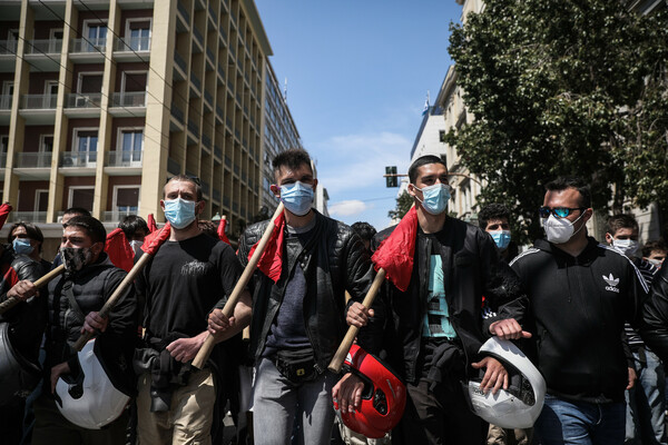 Πορείες από καλλιτέχνες, φοιτητές και εκπαιδευτικούς στο κέντρο της Αθήνας - Ποιοι δρόμοι είναι κλειστοί