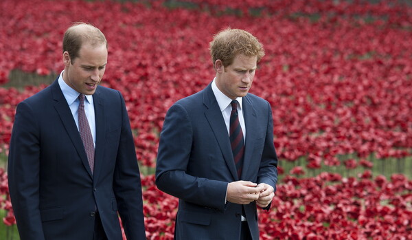 Πρίγκιπας Γουίλιαμ και Χάρι δε θα περπατήσουν δίπλα δίπλα στην κηδεία - Το σχεδιάγραμμα από το παλάτι