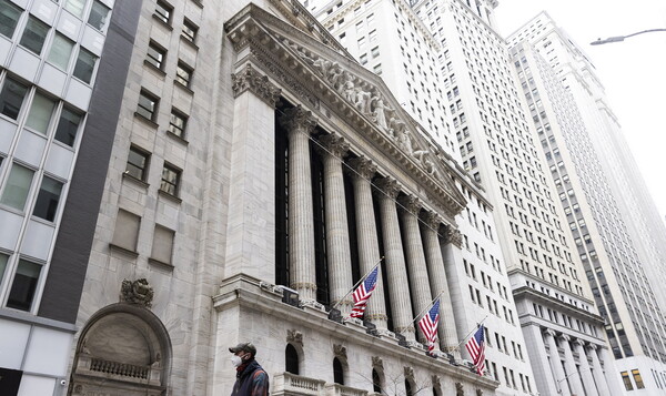  Ο Dow Jones «έσπασε» το φράγμα των 34.000 μονάδων