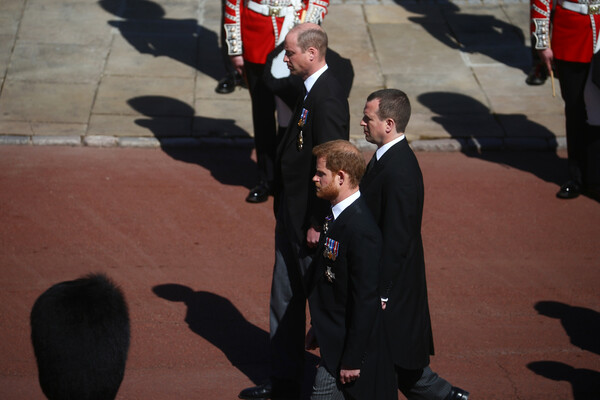 Live: Η Βρετανία αποχαιρετά τον Πρίγκιπα Φίλιππο - Απευθείας μετάδοση της κηδείας
