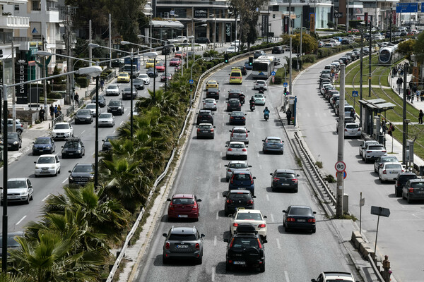 Τέλη κυκλοφορίας με τον μήνα: Στη βουλή τροπολογία του ΥΠΟΙΚ- Τι προβλέπει και παραδείγματα